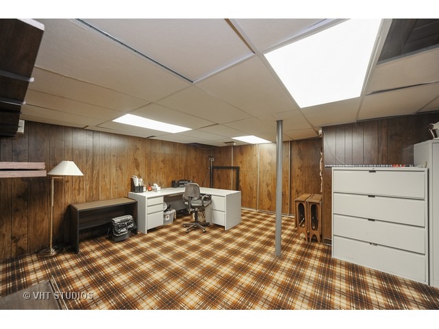 2159 Woodview Lane Park Ridge, IL 60068 - Photo 11 of 19