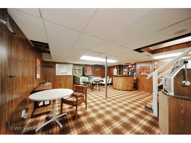 2159 Woodview Lane Park Ridge, IL 60068 - Photo 12 of 19