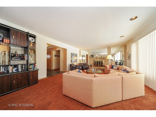 2159 Woodview Lane Park Ridge, IL 60068 - Photo 5 of 19