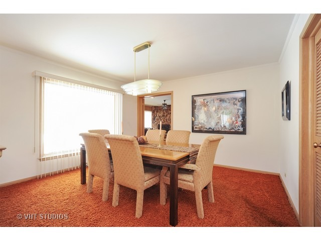 2159 Woodview Lane Park Ridge, IL 60068 - Photo 9 of 19