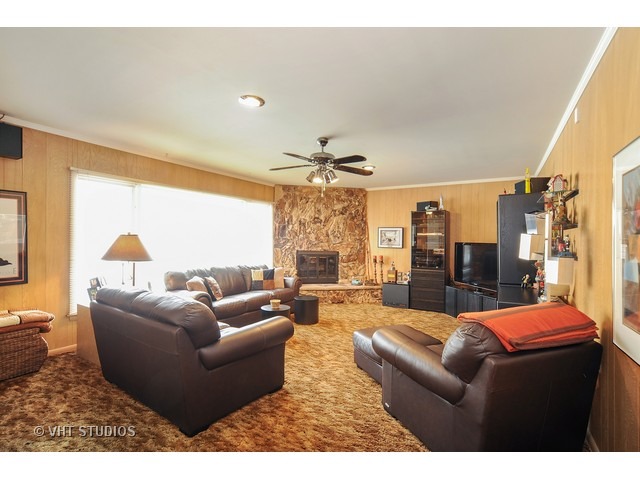 2159 Woodview Lane Park Ridge, IL 60068 - Photo 10 of 19