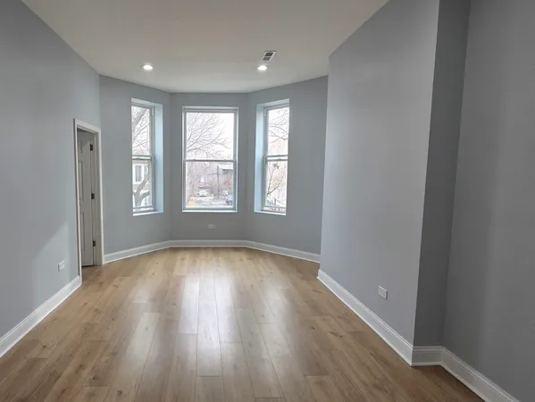 $2,300 | 1520 South Christiana Avenue, Unit 2, Chicago, IL 60623