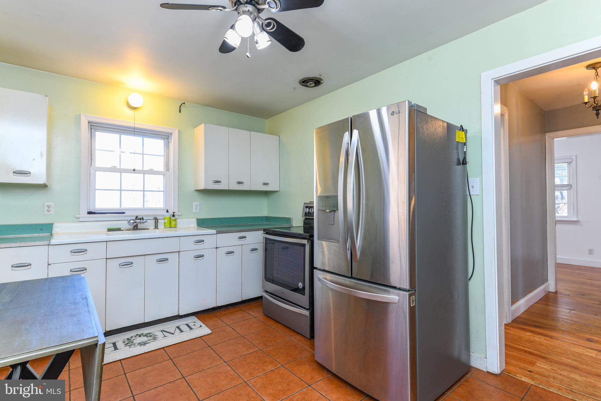3088 Pricetown Road Temple, PA 19560 - Photo 5 of 34 Gallery Image 5