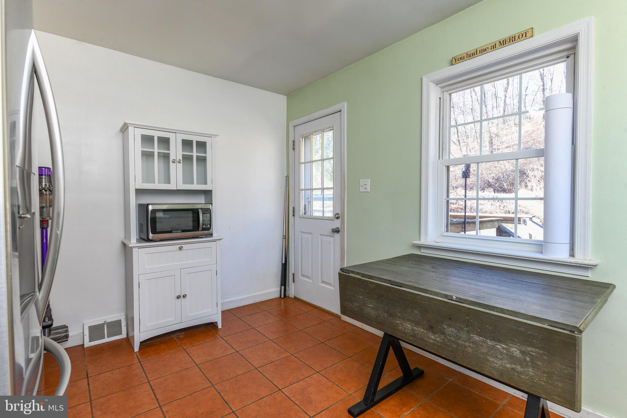 3088 Pricetown Road Temple, PA 19560 - Photo 8 of 34 Gallery Image 8