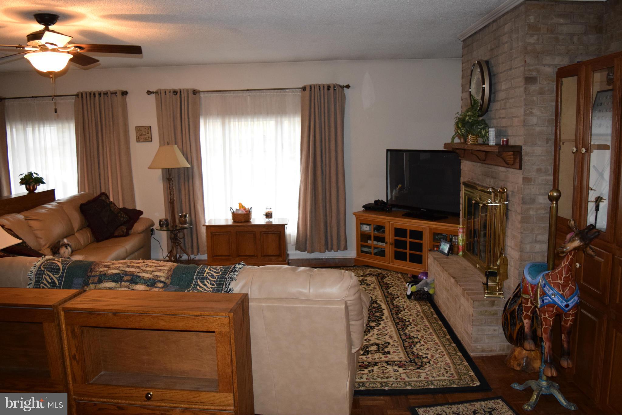 11613 Rocky Meadow Road Clear Spring, MD 21722 - Photo 7 of 13 Family Room