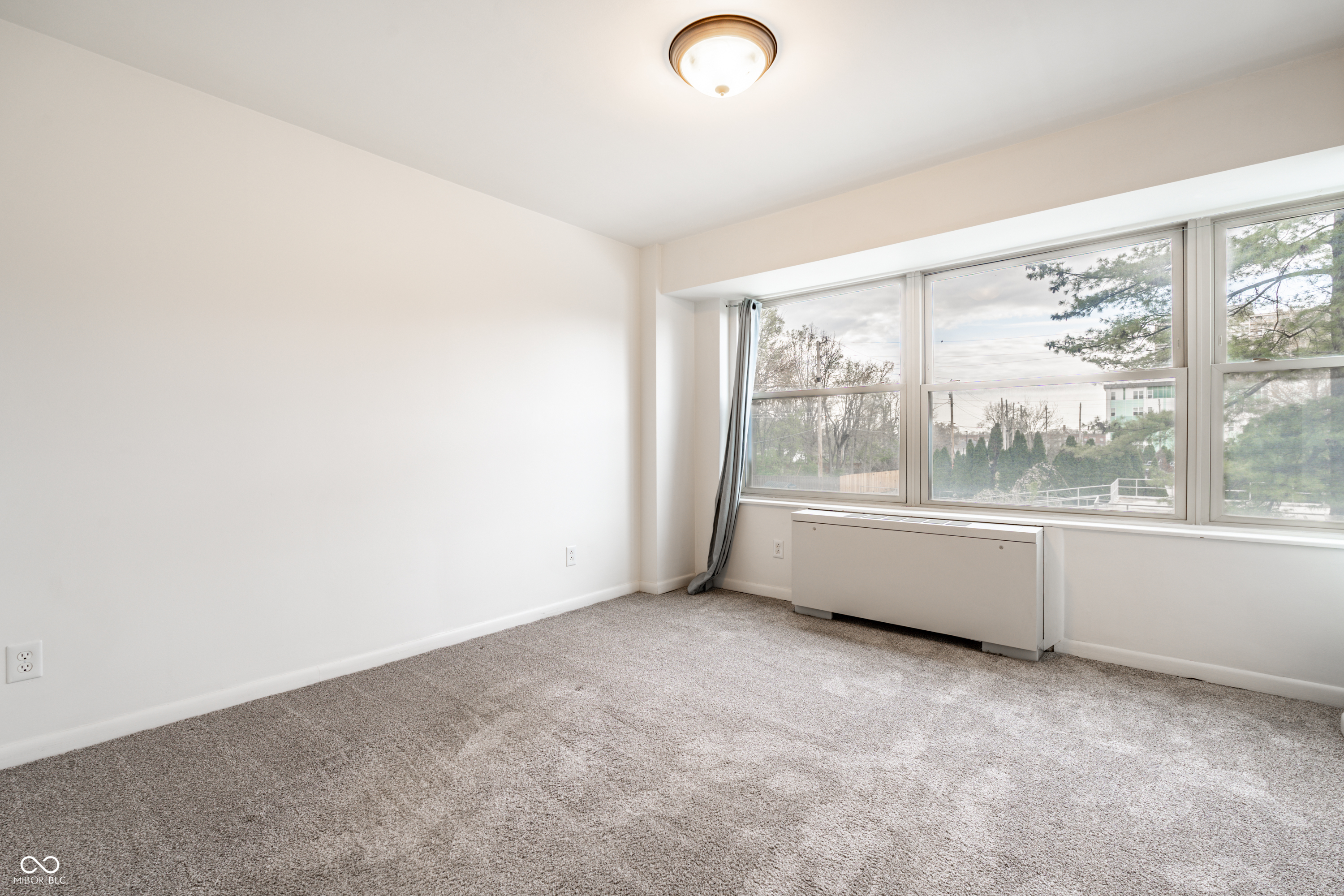 3965 North Meridian Street, Unit 2J Indianapolis, IN 46208 - Photo 18 of 28