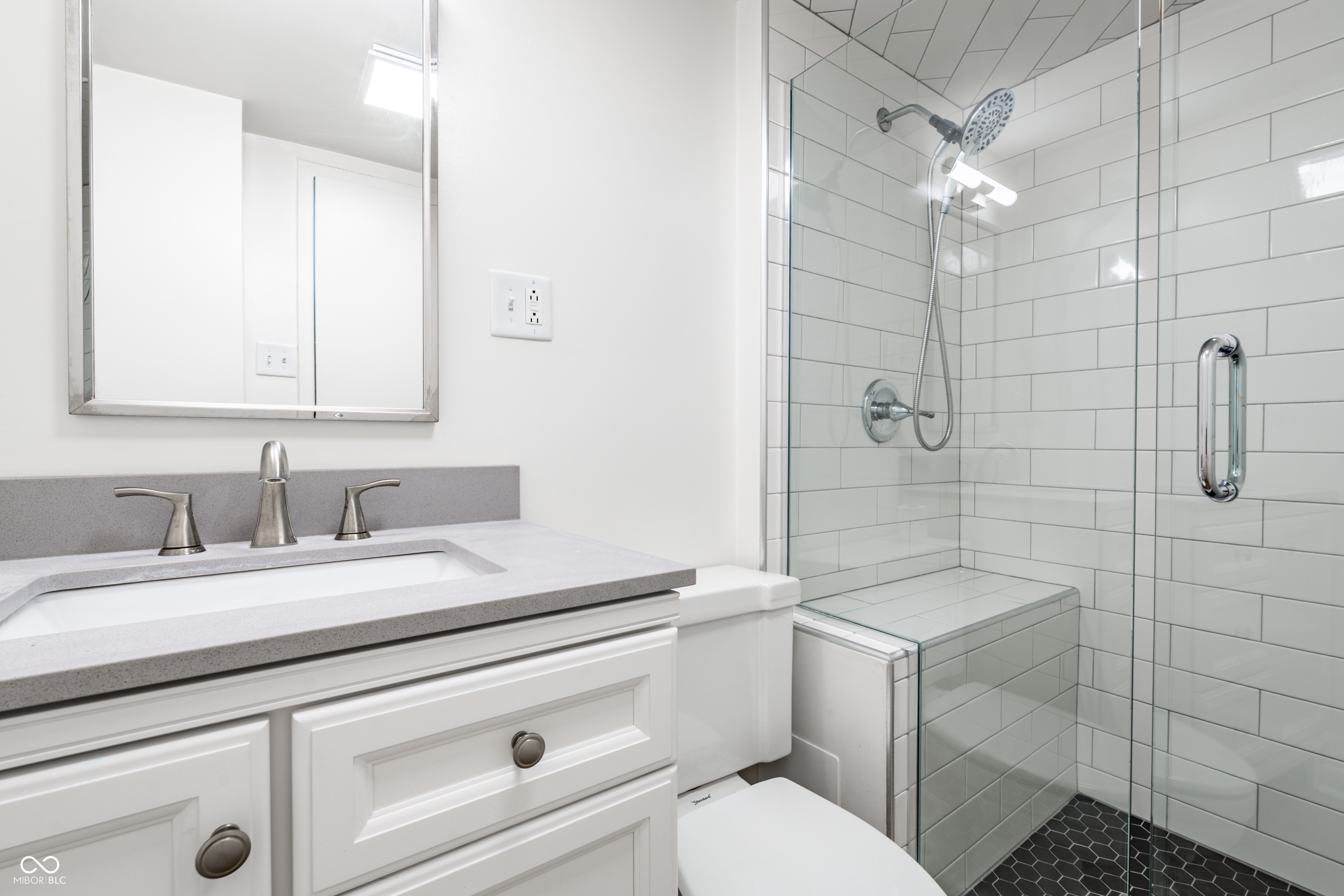 3965 North Meridian Street, Unit 2J Indianapolis, IN 46208 - Photo 19 of 28