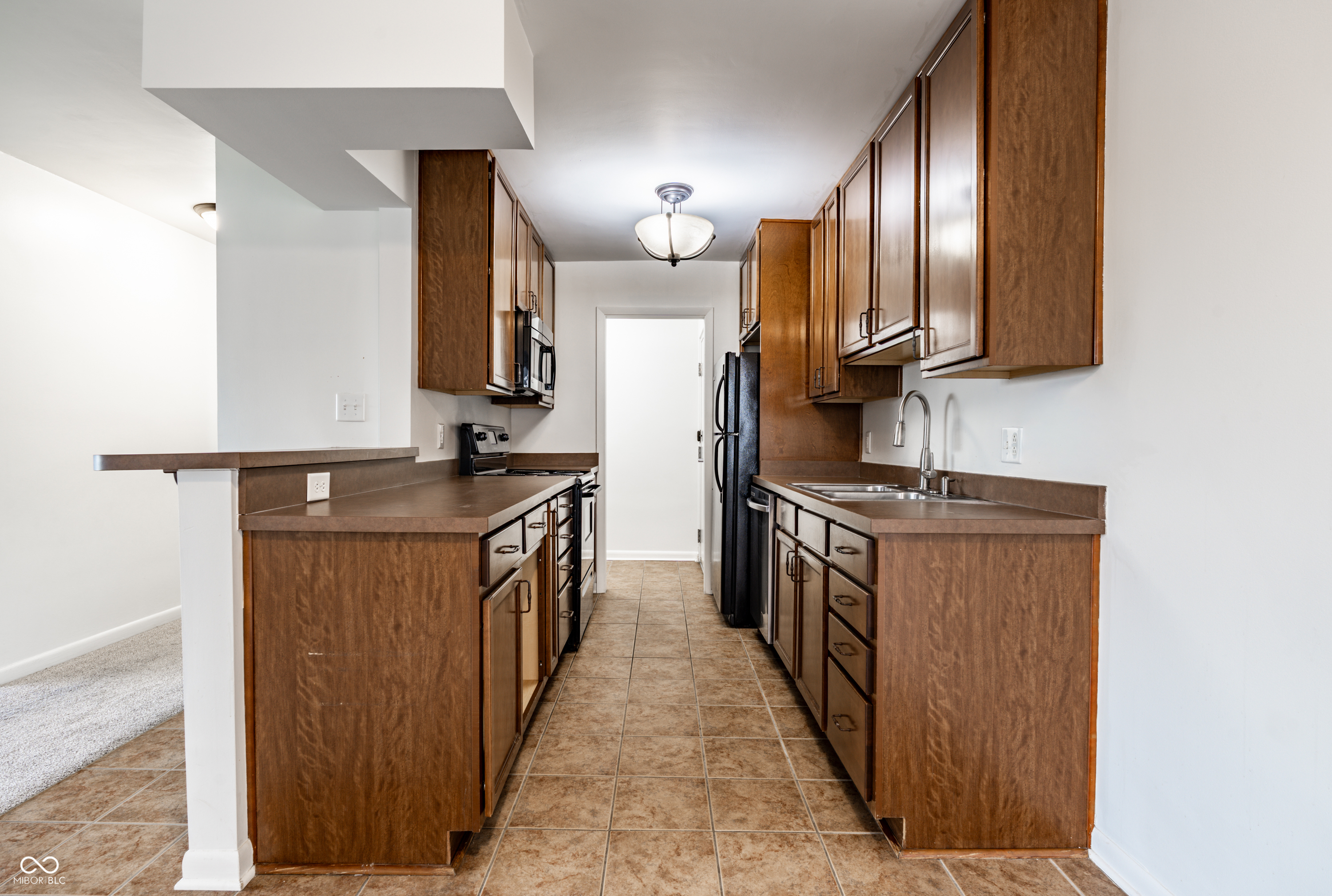 3965 North Meridian Street, Unit 2J Indianapolis, IN 46208 - Photo 8 of 28