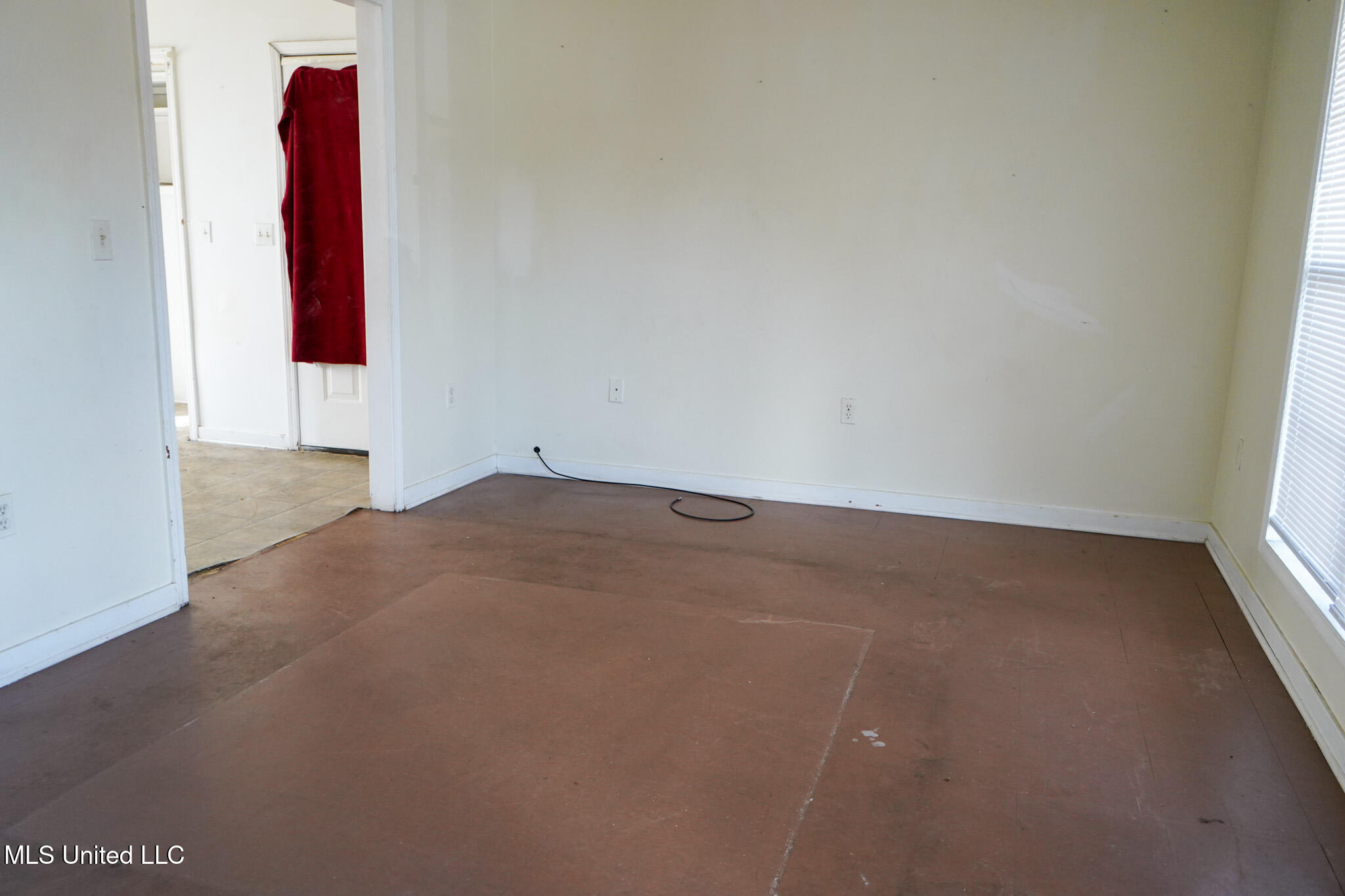 7958 Hebron Road Lexington, MS 39095 - Photo 21 of 49 Home 1 Living Area