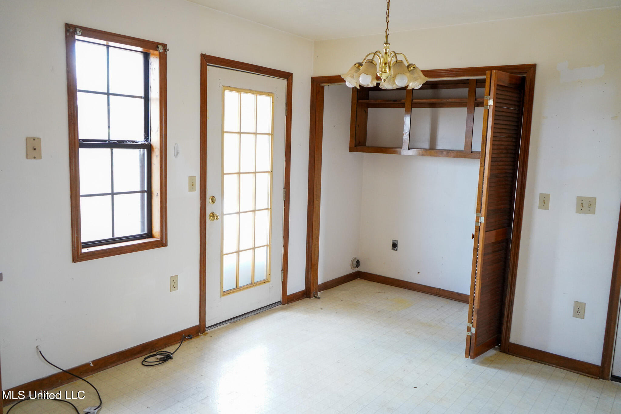 7958 Hebron Road Lexington, MS 39095 - Photo 38 of 49 Home 4