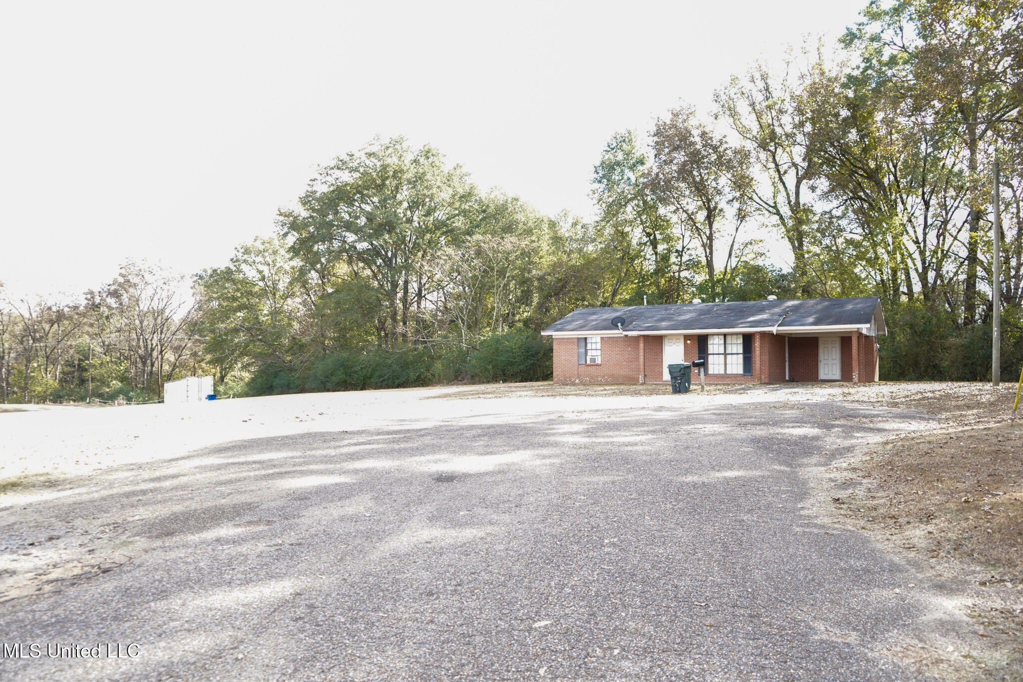 7958 Hebron Road Lexington, MS 39095 - Photo 4 of 49 Home 5