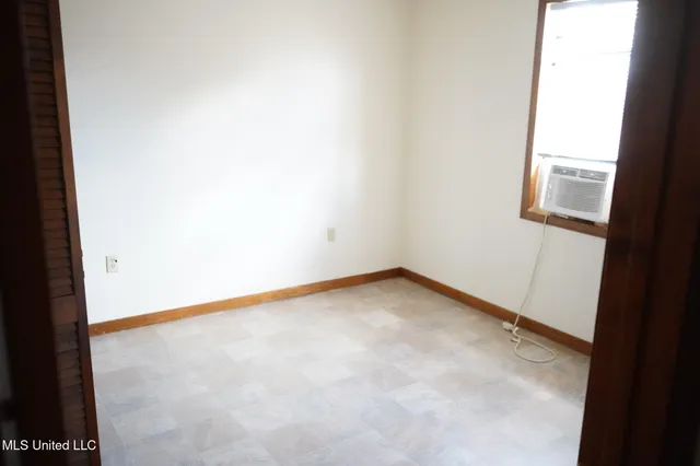 $275,000 | 7958 Hebron Road, Lexington, MS 39095