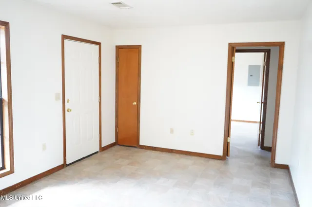 $275,000 | 7958 Hebron Road, Lexington, MS 39095