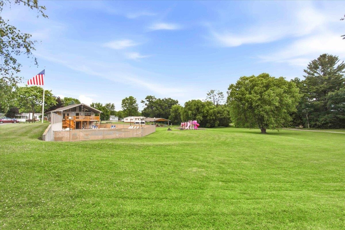 109 Deer Path Baraboo, WI 53913 - Photo 40 of 45