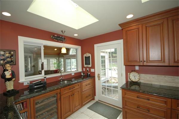 5 Endicott Road Andover, MA 01810 - Photo 4 of 30 Gallery Image 4