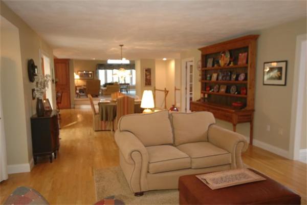 5 Endicott Road Andover, MA 01810 - Photo 8 of 30 Gallery Image 8