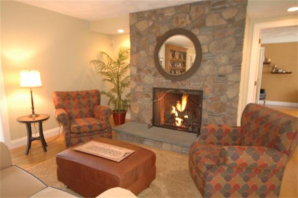 5 Endicott Road Andover, MA 01810 - Photo 9 of 30 Gallery Image 9
