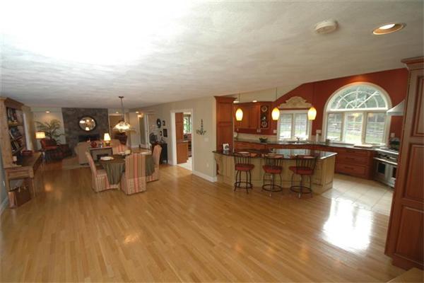 5 Endicott Road Andover, MA 01810 - Photo 10 of 30 Gallery Image 10