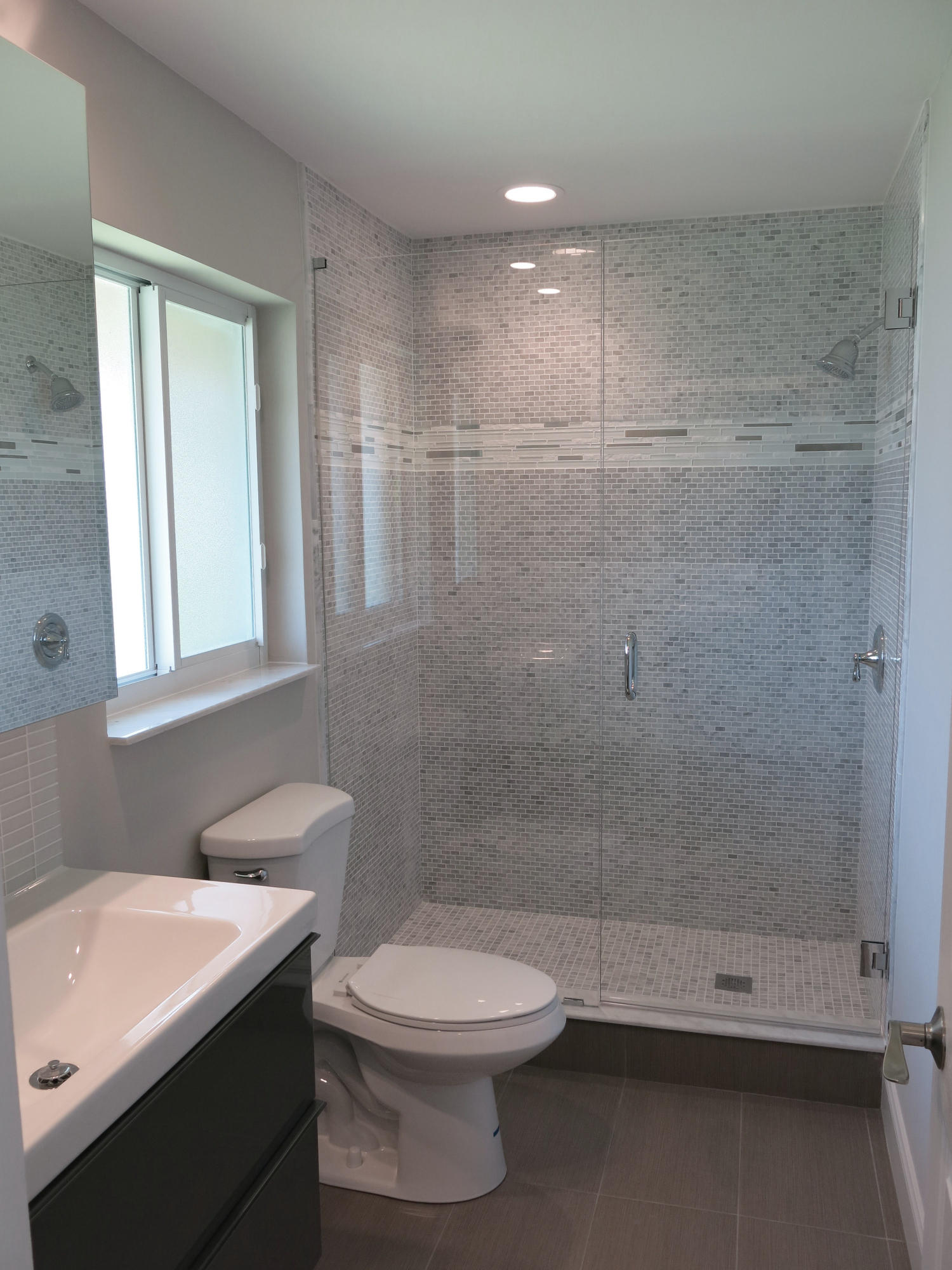 756 Barcelona Drive Boca Raton, FL 33432 - Photo 17 of 29 Master Bathroom