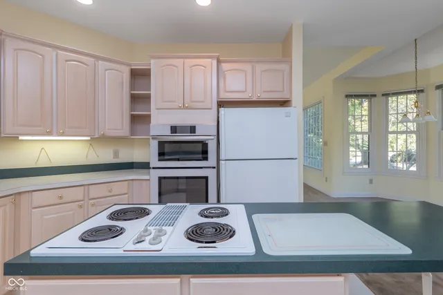 $499,000 | 7489 Oakland Hills Drive, Indianapolis, IN 46236