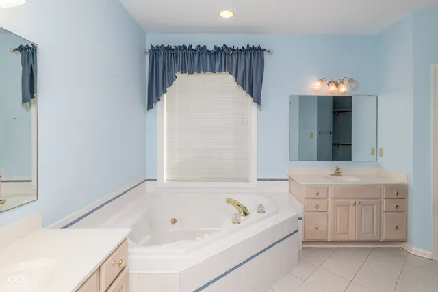 $499,000 | 7489 Oakland Hills Drive, Indianapolis, IN 46236