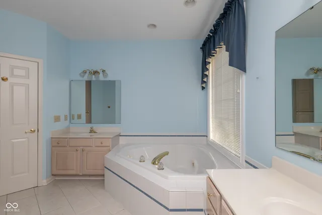 $499,000 | 7489 Oakland Hills Drive, Indianapolis, IN 46236