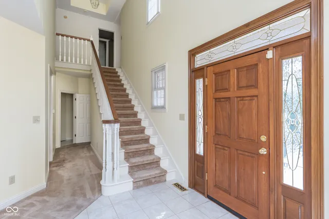 $499,000 | 7489 Oakland Hills Drive, Indianapolis, IN 46236