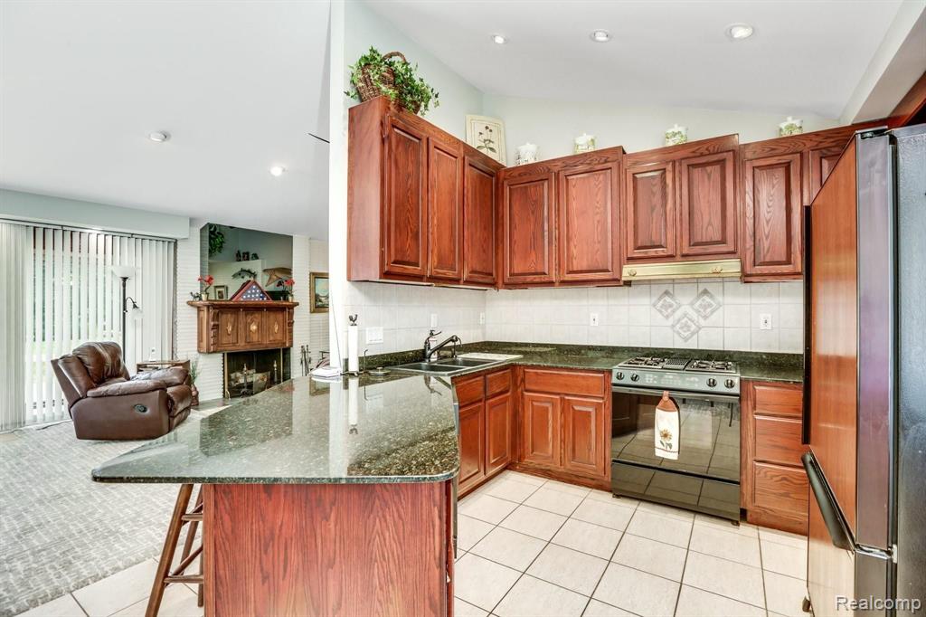 600 Middlesex Road Grosse Pointe Park, MI 48230 - Photo 23 of 44