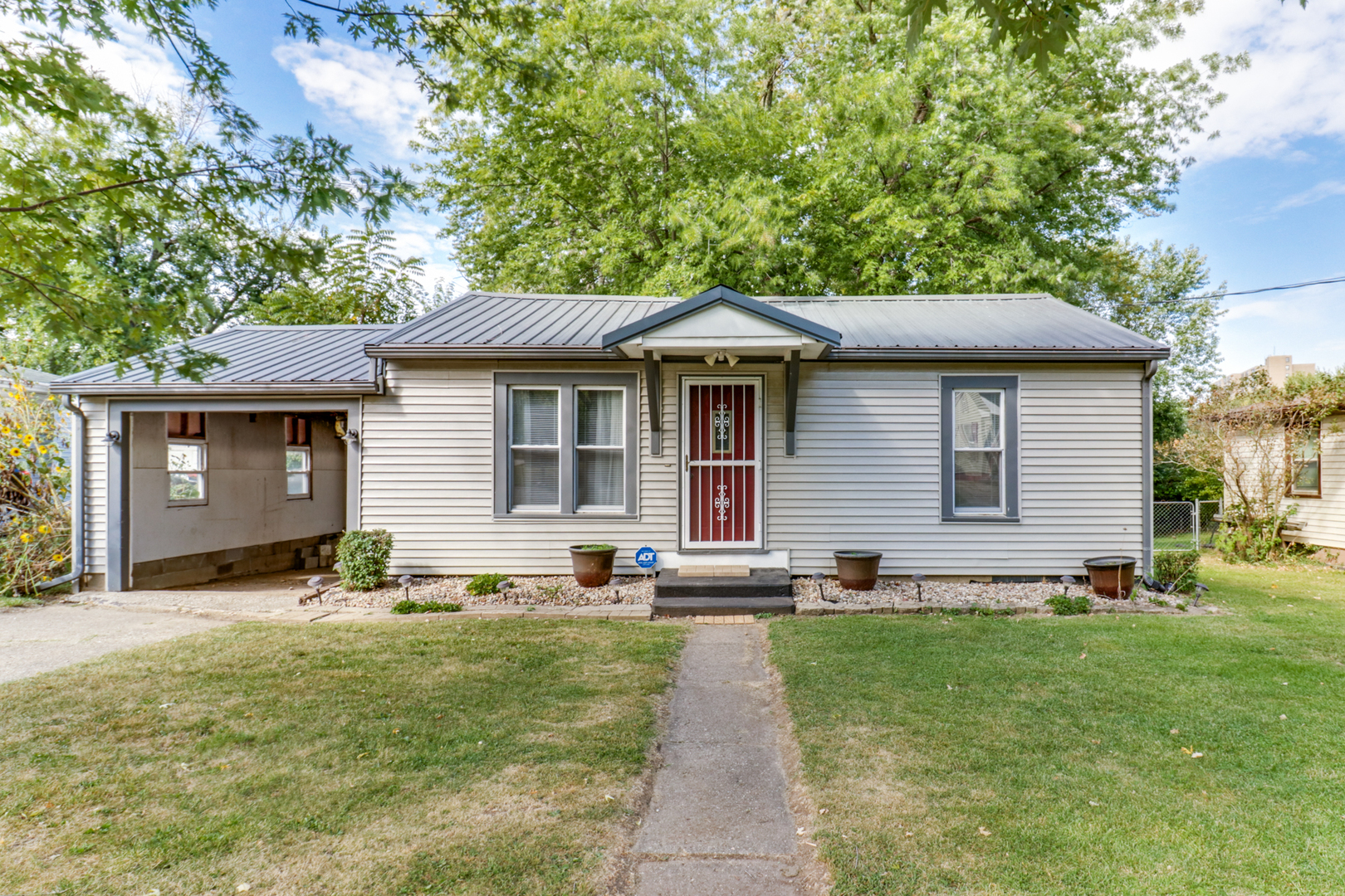 209 Reservoir Road Pekin, IL 61554 - Photo 1 of 33 Gallery Image 1