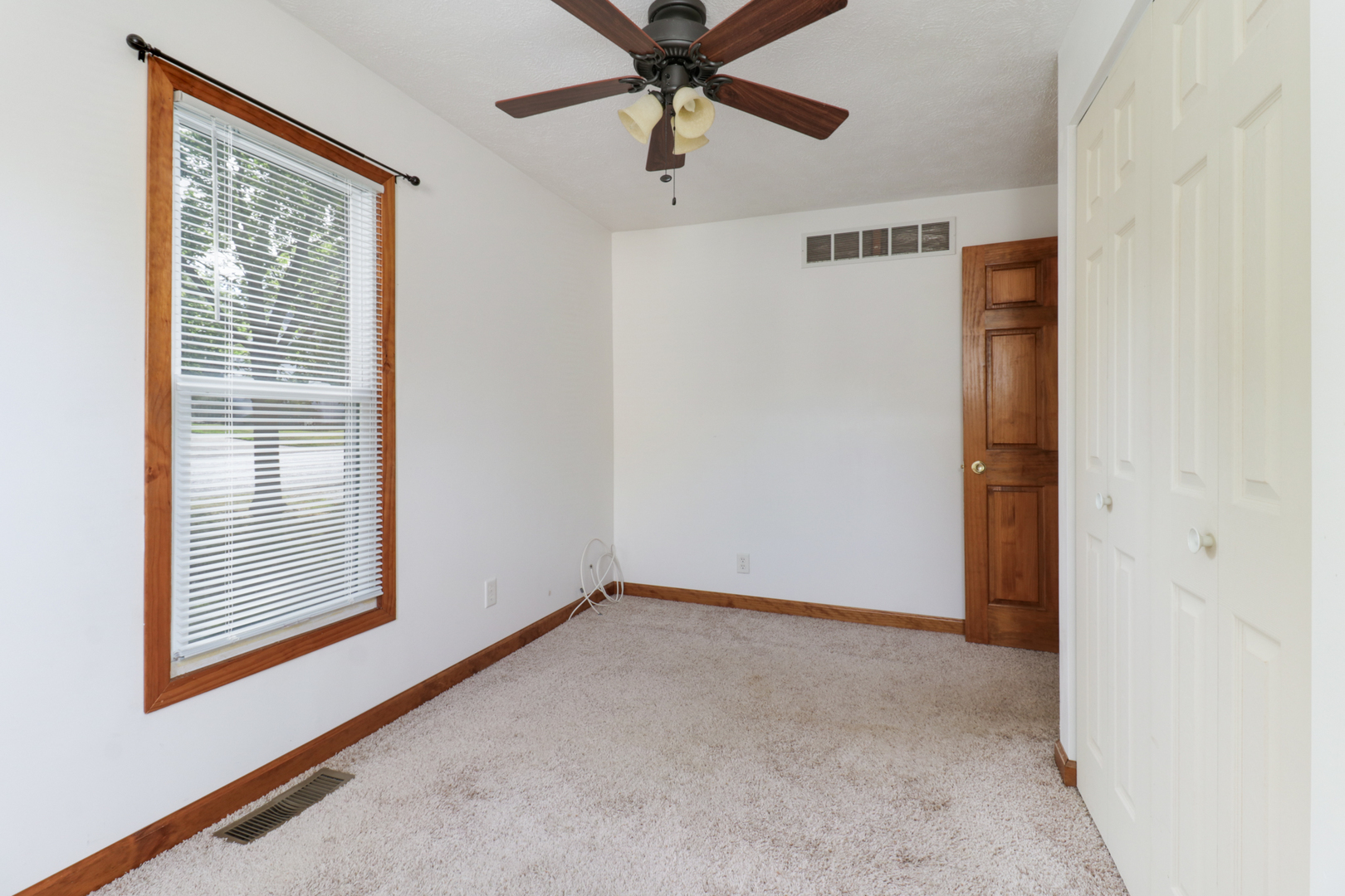 209 Reservoir Road Pekin, IL 61554 - Photo 13 of 33 Gallery Image 13