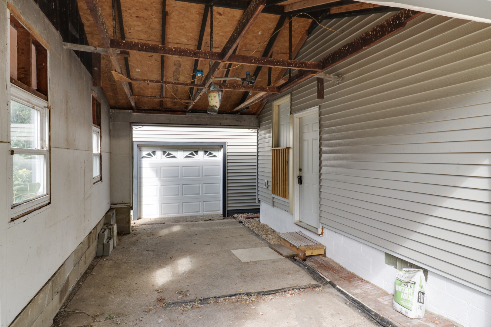 209 Reservoir Road Pekin, IL 61554 - Photo 21 of 33 Gallery Image 21