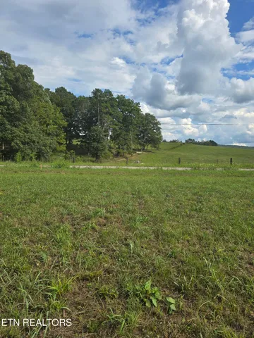 $35,000 | 2870 Old Highway 63, Speedwell, TN 37870