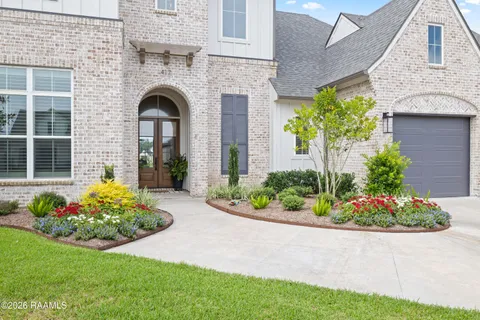 $950,000 | 417 Abercrombie Way, Youngsville, LA 70592