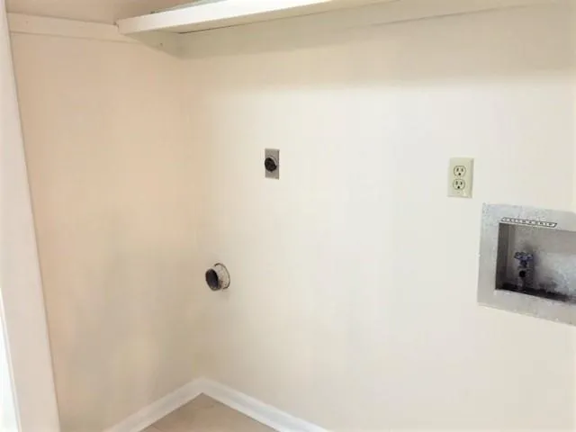 $1,375 | 202 Pear Street, Covington, LA 70433