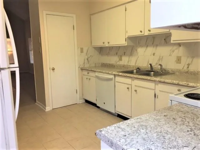 $1,375 | 202 Pear Street, Covington, LA 70433