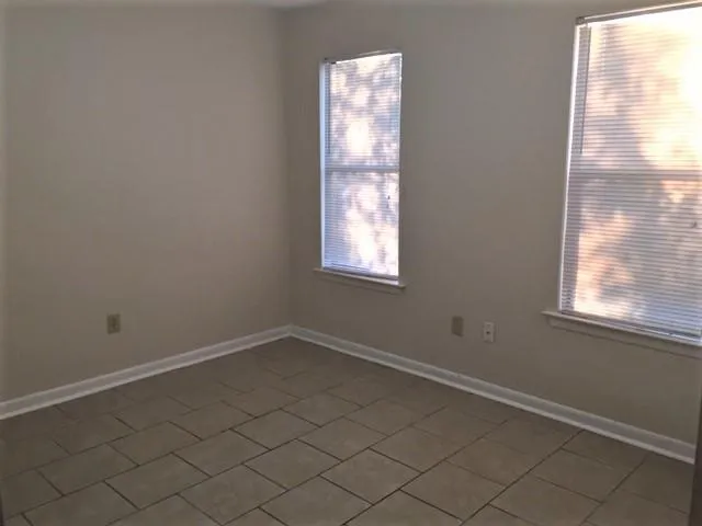 $1,375 | 202 Pear Street, Covington, LA 70433