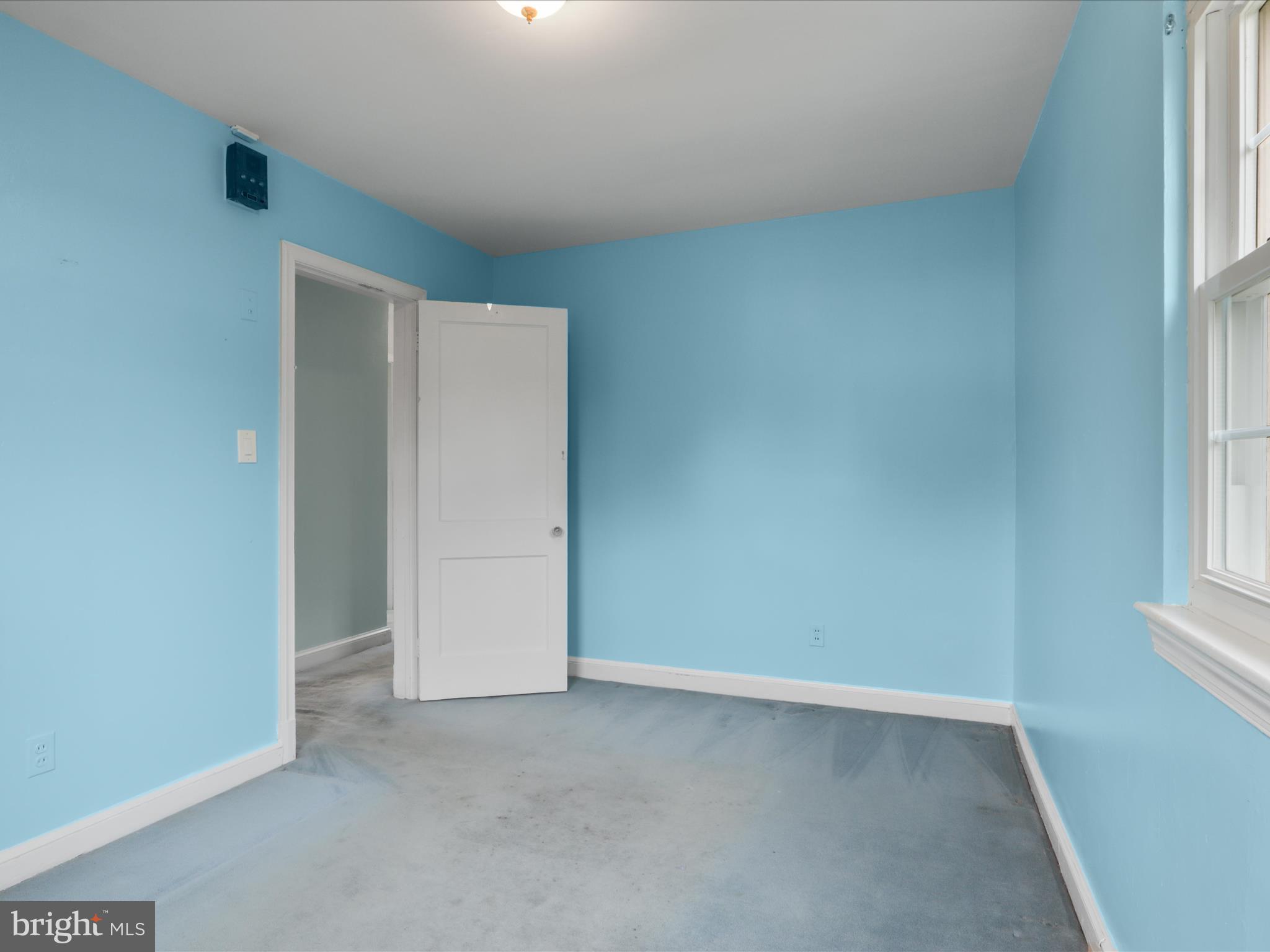 1808 Cody Drive Silver Spring, MD 20902 - Photo 24 of 41 an empty room with windows