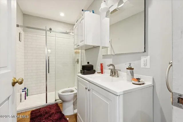 $525,000 | 319 Wisteria Drive, Brick, NJ 08723