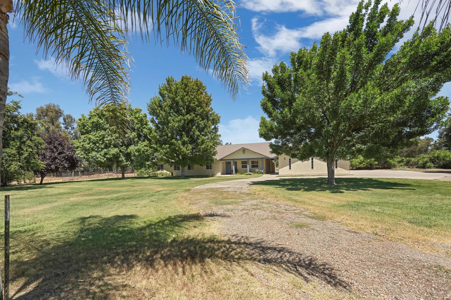 11220 North Golfview Road Lodi, CA 95240 - Photo 5 of 73