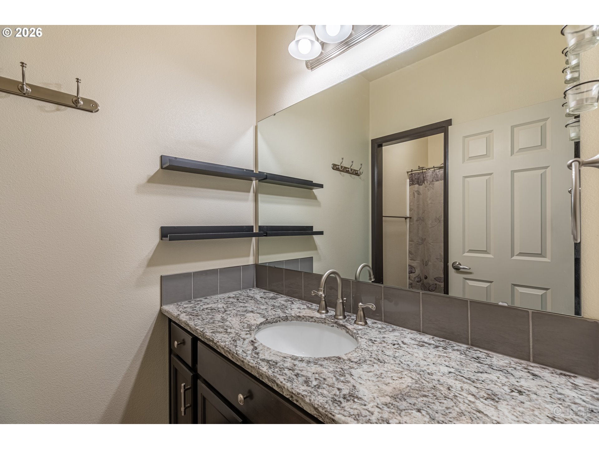 18210 Seigert Road Vernonia, OR 97064 - Photo 28 of 44 Bathroom