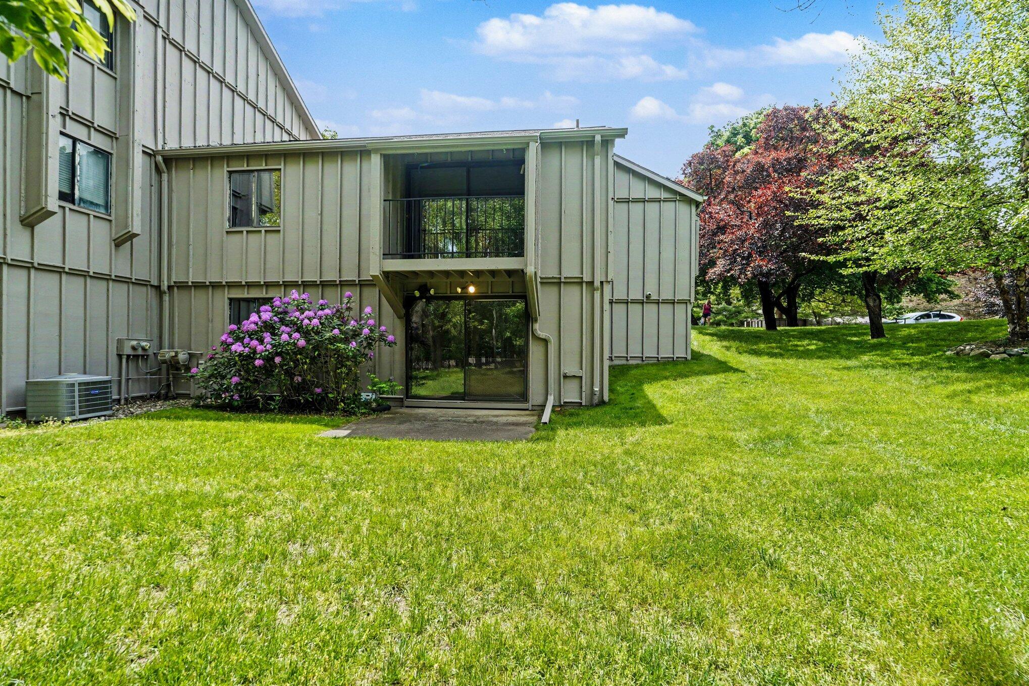 3750 Cedaridge Road Kalamazoo, MI 49008 - Photo 2 of 37 file_7504 (1)
