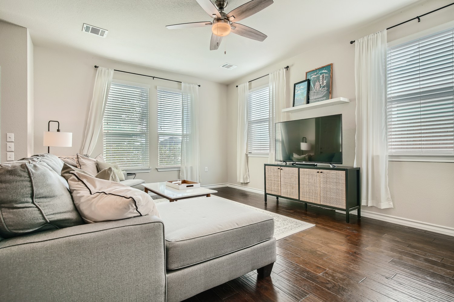 11603 Prado Ranch Boulevard Austin, TX 78725 - Photo 6 of 26