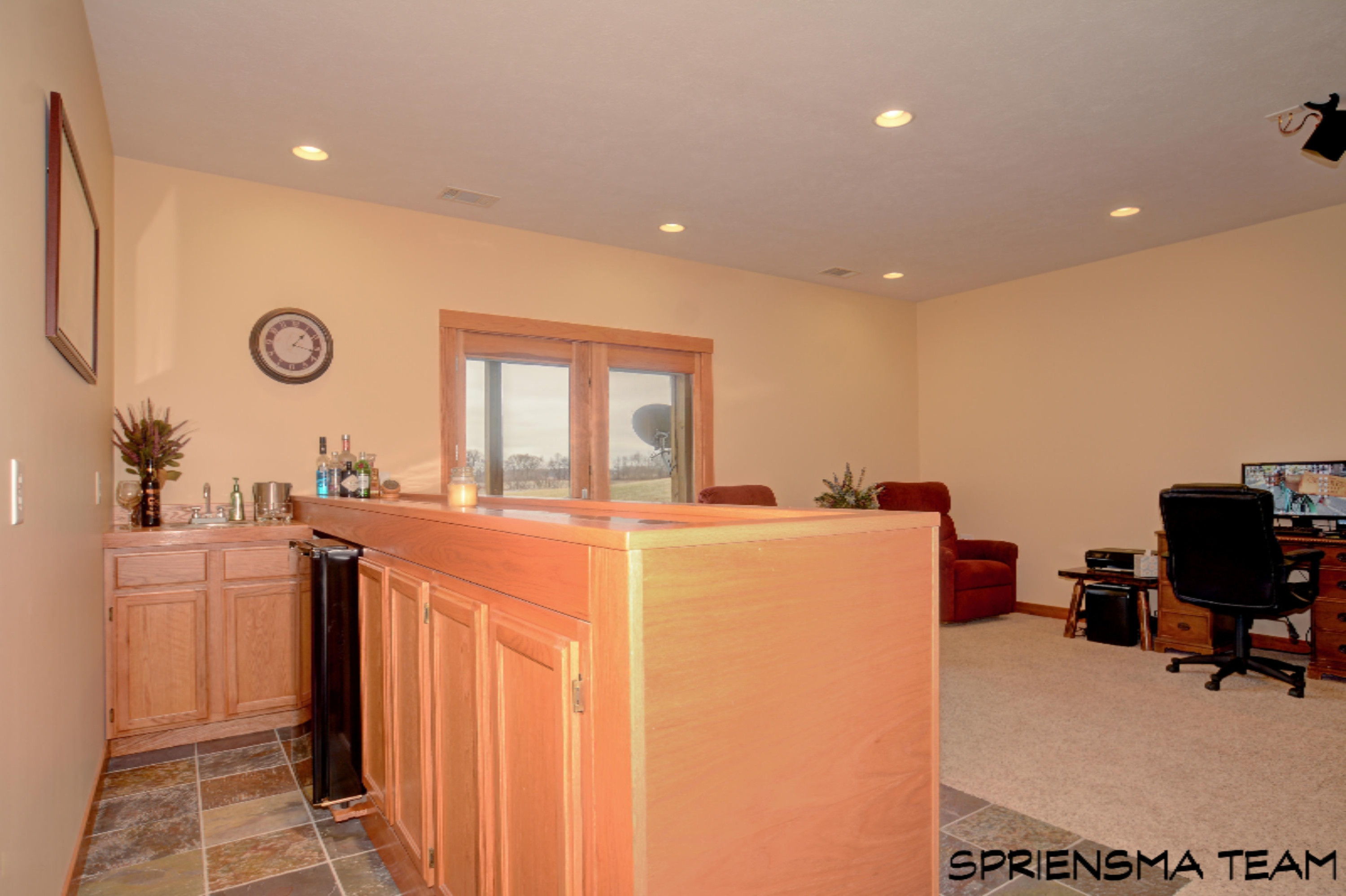 5607 Seeley Road Belding, MI 48809 - Photo 13 of 18 LL bar