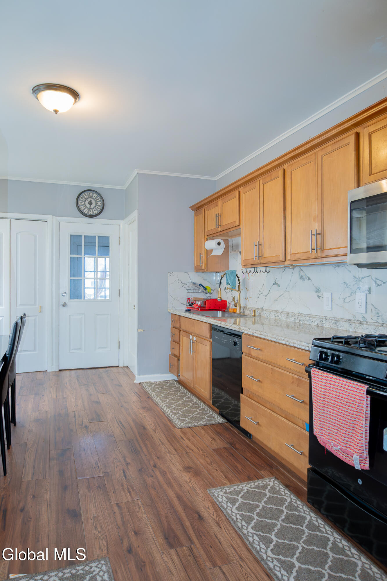 818 Bedford Road Schenectady, NY 12308 - Photo 35 of 38 _DSC1769