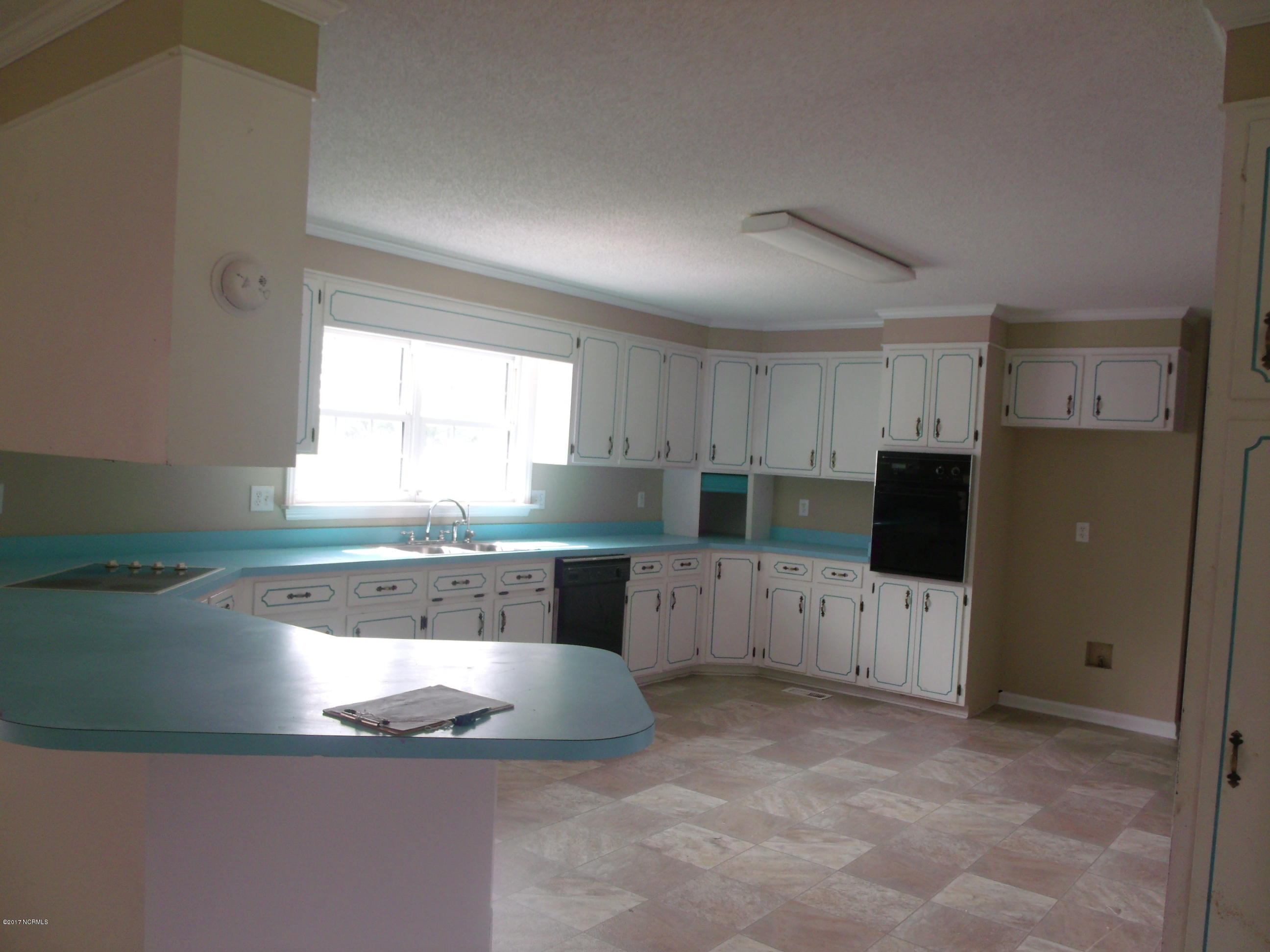 760 Indian Hill Road Ivanhoe, NC 28447 - Photo 7 of 23 Kitchen