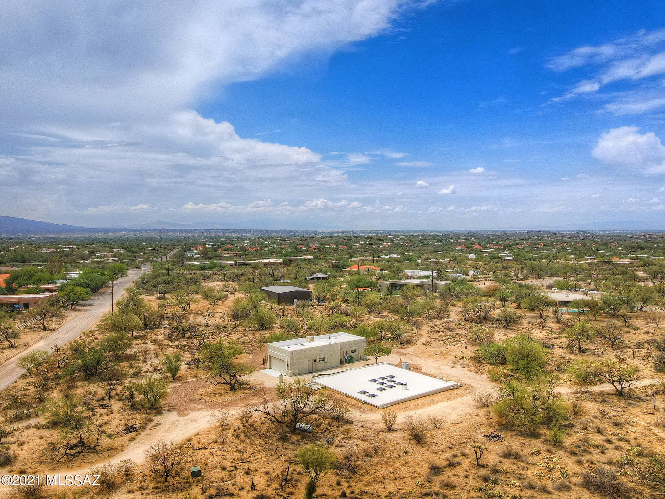 11025 East Snyder Road Tucson, AZ 85749 - Photo 3 of 35