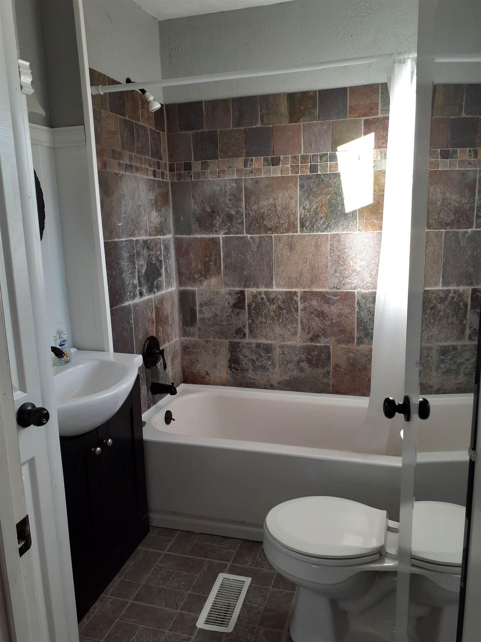 1367 North St Johns Road Washington, IN 47501 - Photo 11 of 18 Gallery Image 11