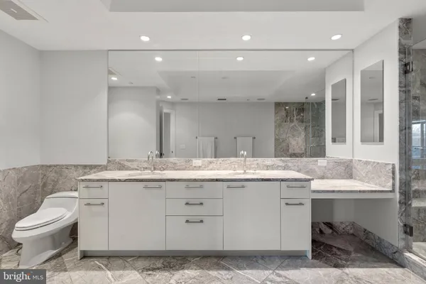 $1,275,000 | 1881 North Nash Street, Unit 612, Arlington, VA 22209
