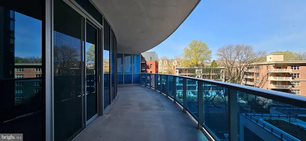 $1,275,000 | 1881 North Nash Street, Unit 612, Arlington, VA 22209