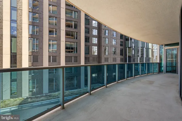 $1,275,000 | 1881 North Nash Street, Unit 612, Arlington, VA 22209